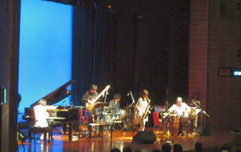 神奈川公会堂リニューアルオープニングイベントJazz Liveのようす 2018年4月15日 神奈川公会堂リニューアルオープニングイベントJazz Liveトリオ